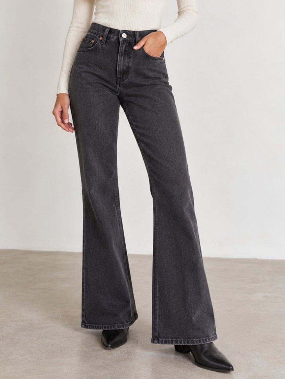 Abercrombie & Fitch Curve Love High Rise Flare Jeans Washed Black 25 Regular